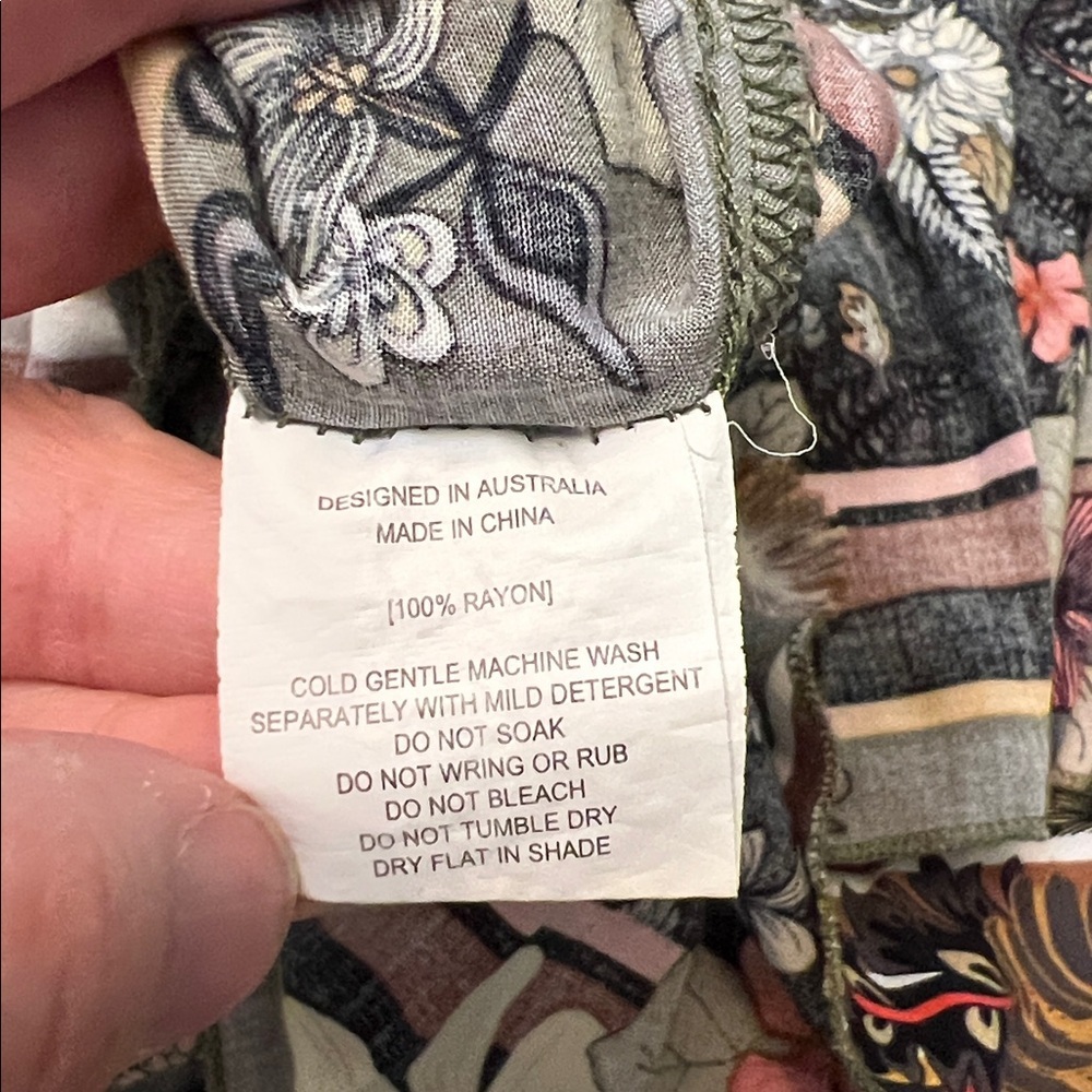 ABEL THE LABEL SMOCKED HALTER TIERED FLORAL MAXI DRESS SIZE LARGE - Picture 13 of 16